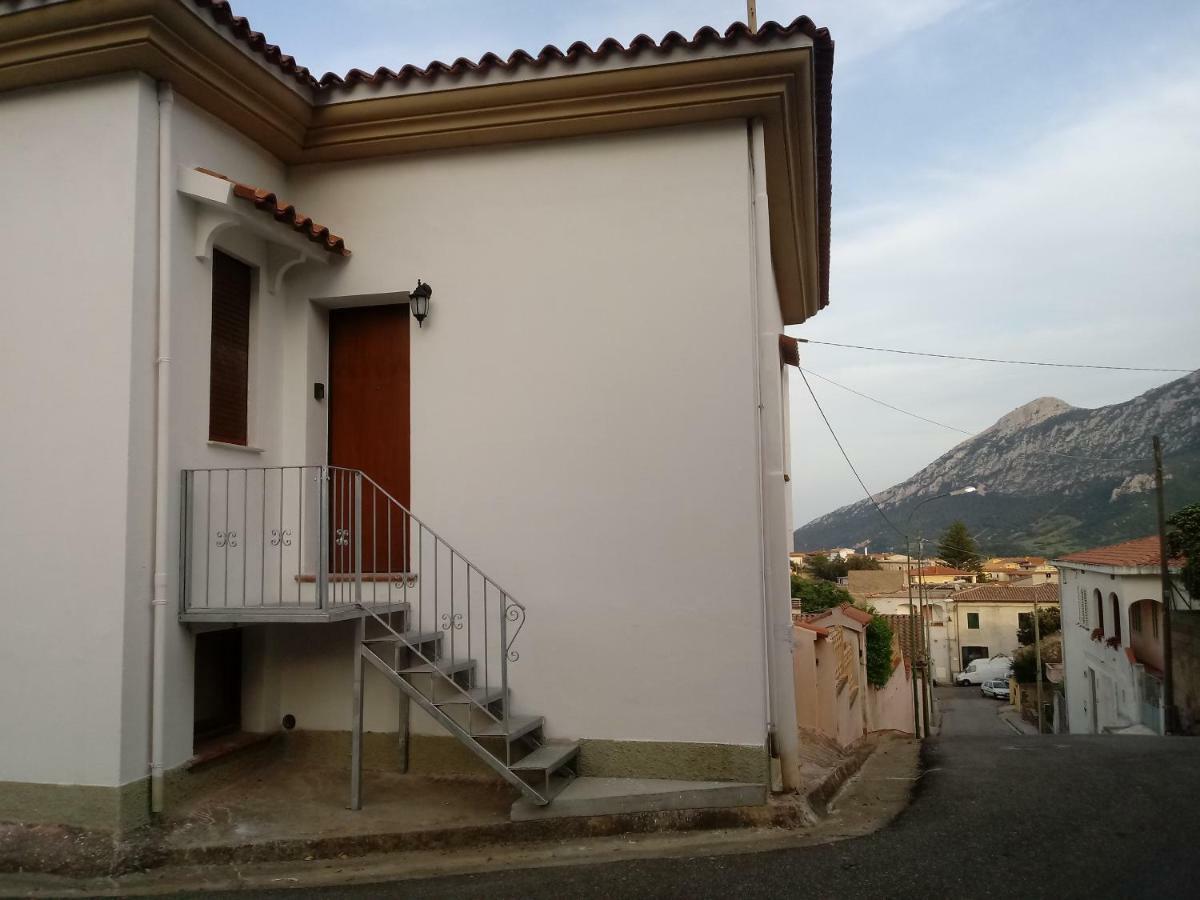 Appartamento Su Survaju Irgoli Extérieur photo